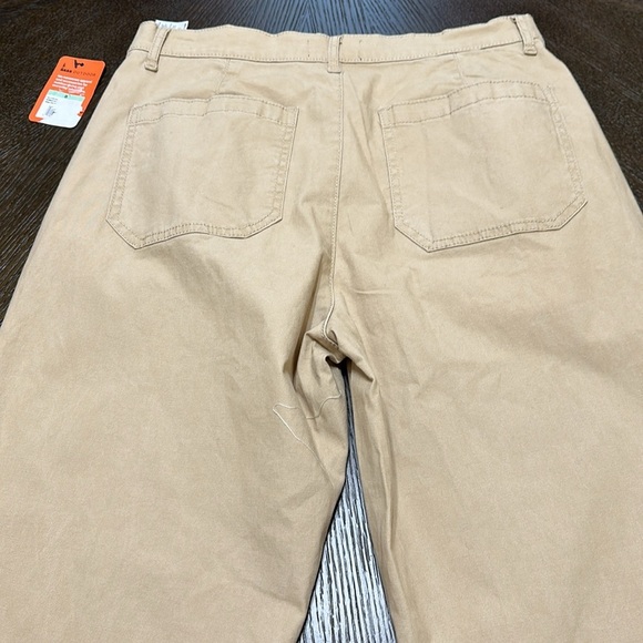 NWT Bass Outdoor Women's Stretch-Canvas Anywhere Pants, Irish Cream, Size‎ 8 - Picture 4 of 13